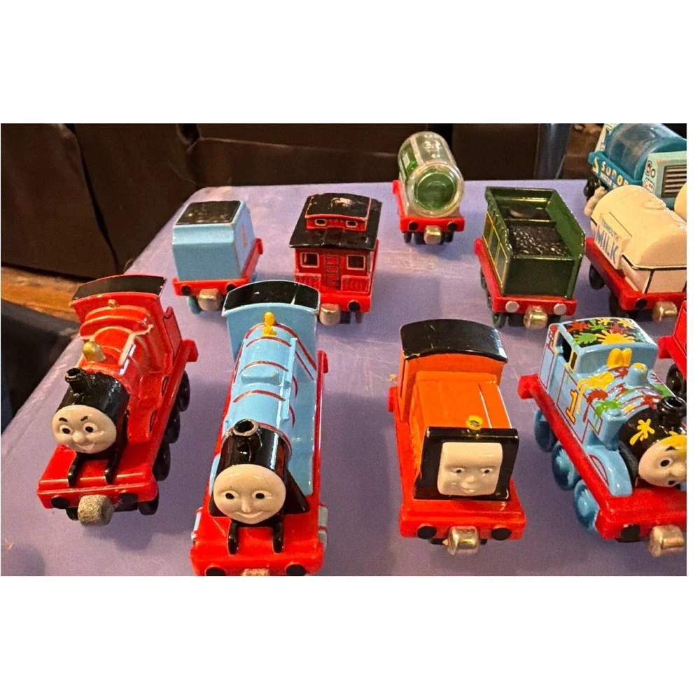 Thomas & Friends Take Along MAGNETIC Die-Cast Metal Train Lot 17pc